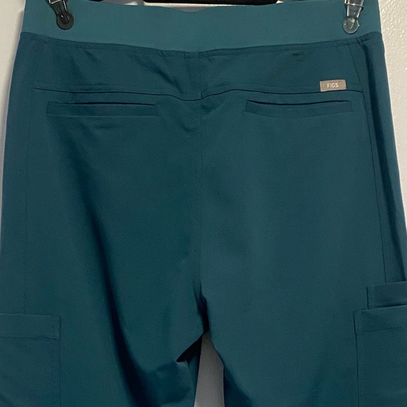 Figs Straight-Legged Fion x Axim Men’s Cargo Scrub Pants In Size Medium/ Tall. - Picture 9 of 10